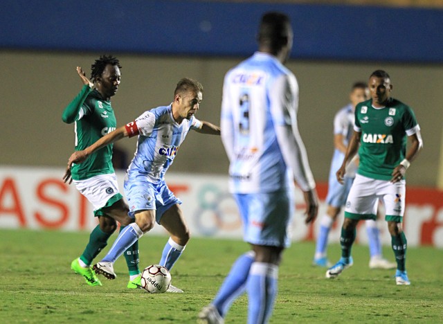 Lance de Goiás 0 x 1 Londrina, no Serra Dourada, pela Série B do Brasileiro 2017