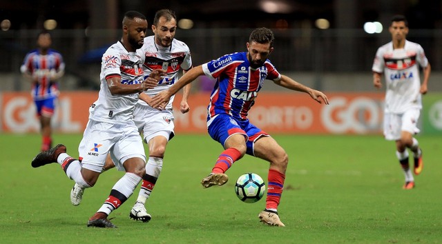 Lance do jogo entre Bahia e Atlético no primeiro turno da Série A do Brasileiro 2017, na Fonte Nova