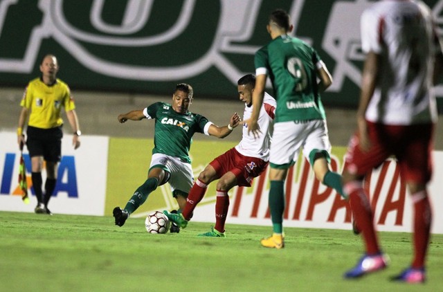 Lance da vitória do Goiás sobre o Náutico (PE), por 2 a 0, no Serra Dourada, pela Série B 2017