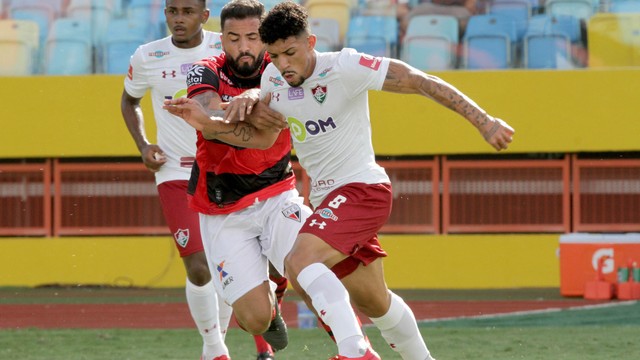 Lance do empate por 1 a 1 entre Atlético e Fluminense, no Estádio Olímpico, pela Série A 2017