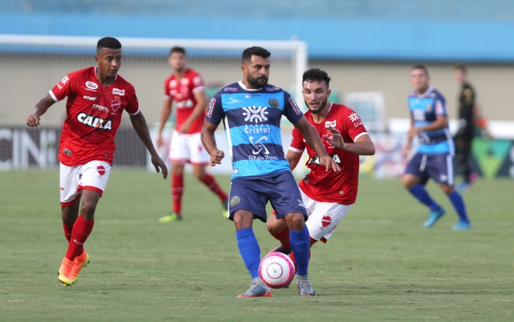 Aparecidense venceu o Vila por 3 a 1, no Serra Dourada, pelo terceiro turno do Goianão 2018
