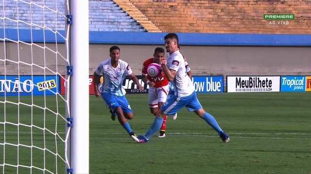 O Vila venceu o Grêmio por 2 a 1 e garantiu vaga na próxima fase - Goianão 2018 - Terceiro Turno - Serra Dourada