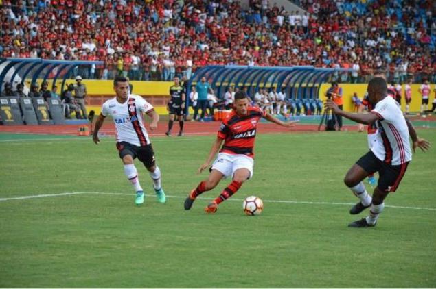 Lance da derrota do Atlético para o Flamengo no Olímpico - amistoso - 2018