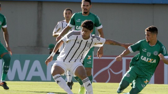 Lance da derrota do Goiás para o Figueirense (SC) - 2 a 0 no Serra Dourada - Série B 2018