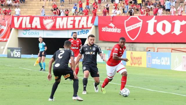 Vila Nova e Ponte Preta ficaram no 0 a 0 no Serra Dourada, pela quinta rodada da Série B 2018 