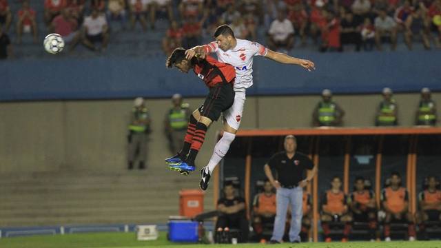 Lance do empate por 1 a 1 entre Vila e Oeste (SP) - Serra Dourada - Série B - Setembro, 2018