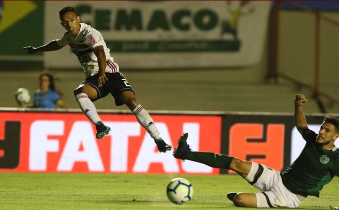 Lance da derrota do Goiás para o São Paulo por 2 a 1 - Serra Dourada - Série A 2019