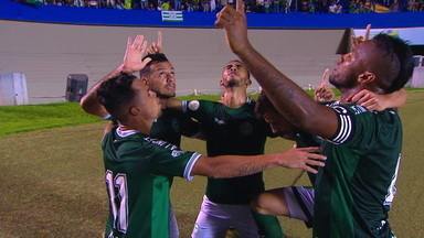 Goiás comemora gol no Serra Dourada - Sèrie A 2019